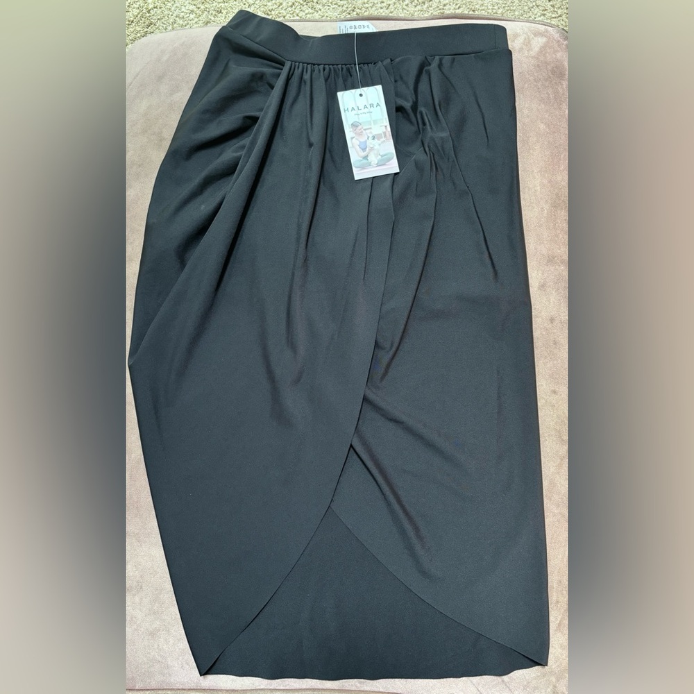 Halara Black Skirt-size small